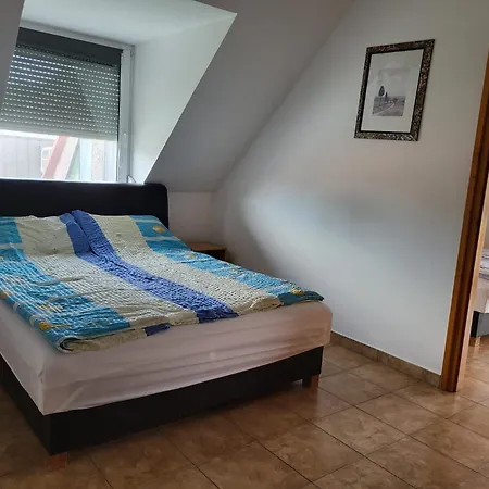 Mit Pool, Wlan, Direktem Seezugang Balatonmariafurdo